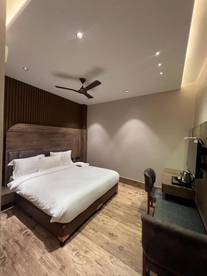 Hotel Ventures Inn Amritsar Exterior photo
